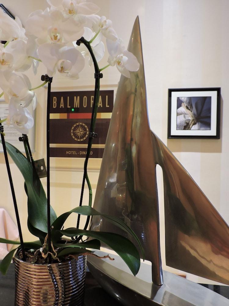Hotel Balmoral Динард Екстериор снимка