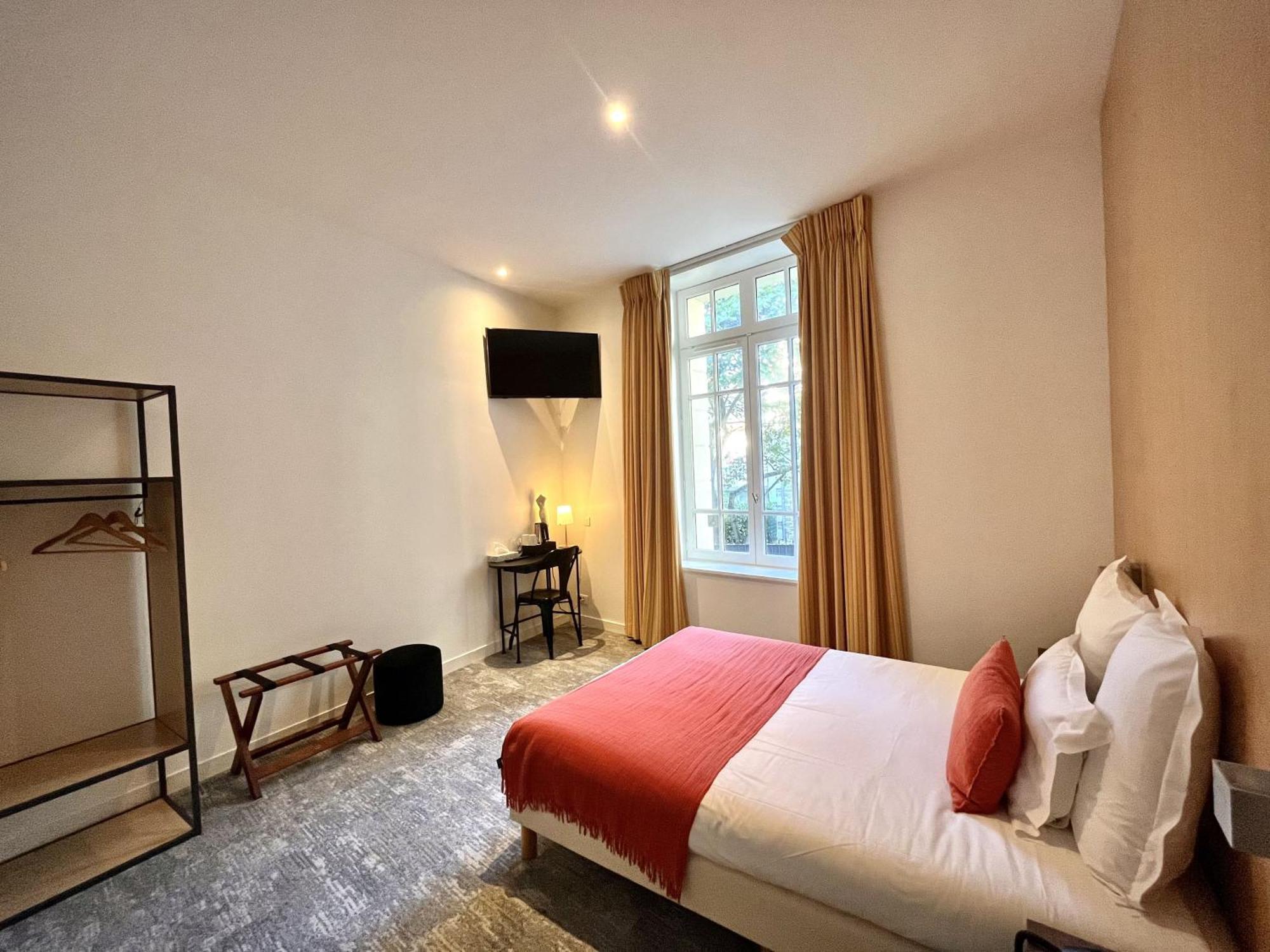 Hotel Balmoral Динард Екстериор снимка