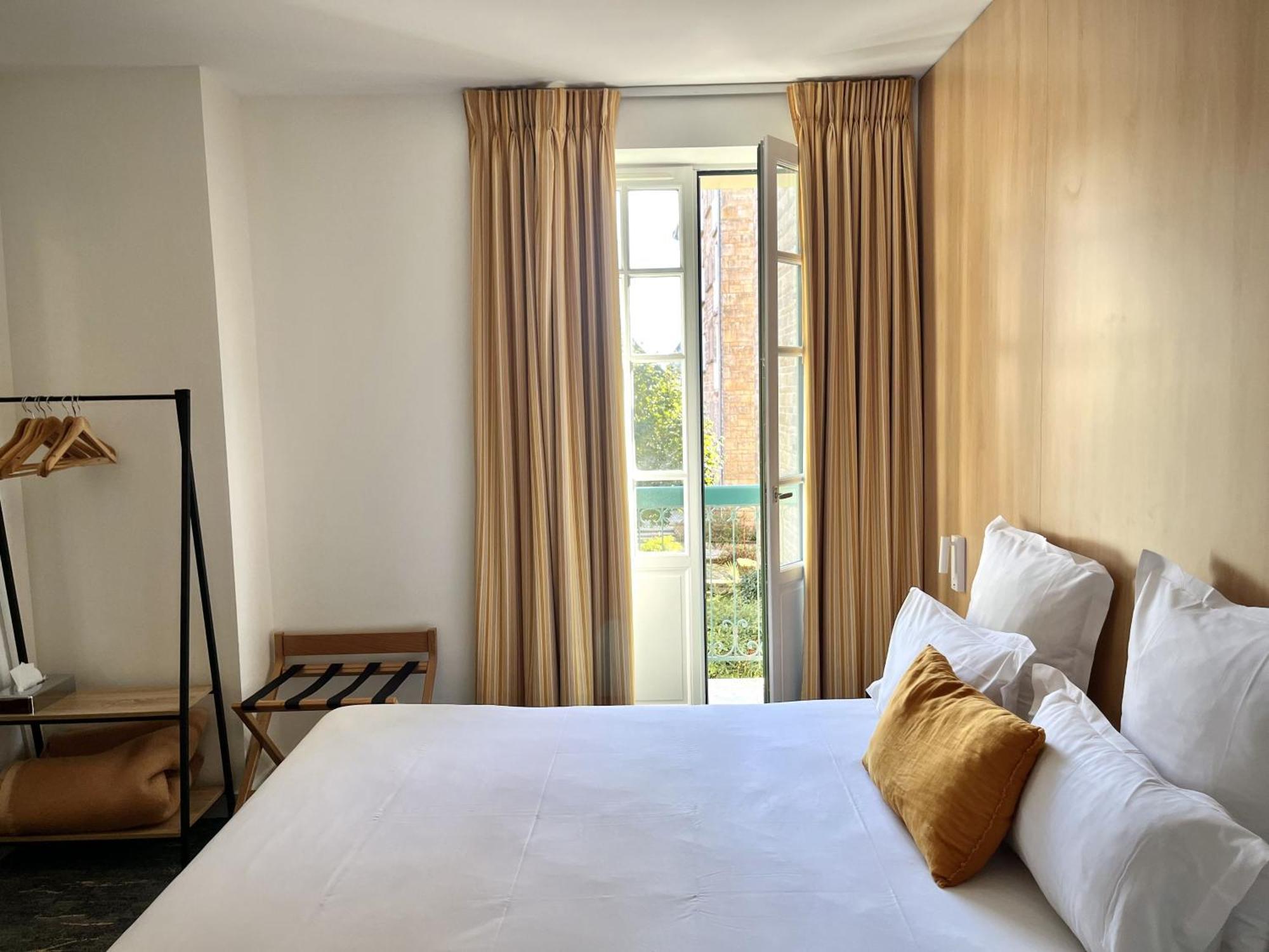 Hotel Balmoral Динард Екстериор снимка