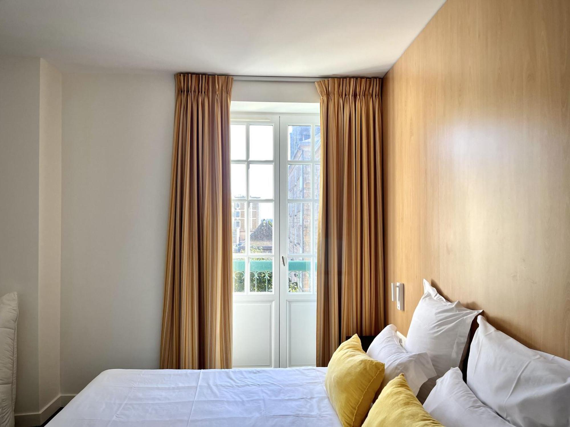 Hotel Balmoral Динард Екстериор снимка