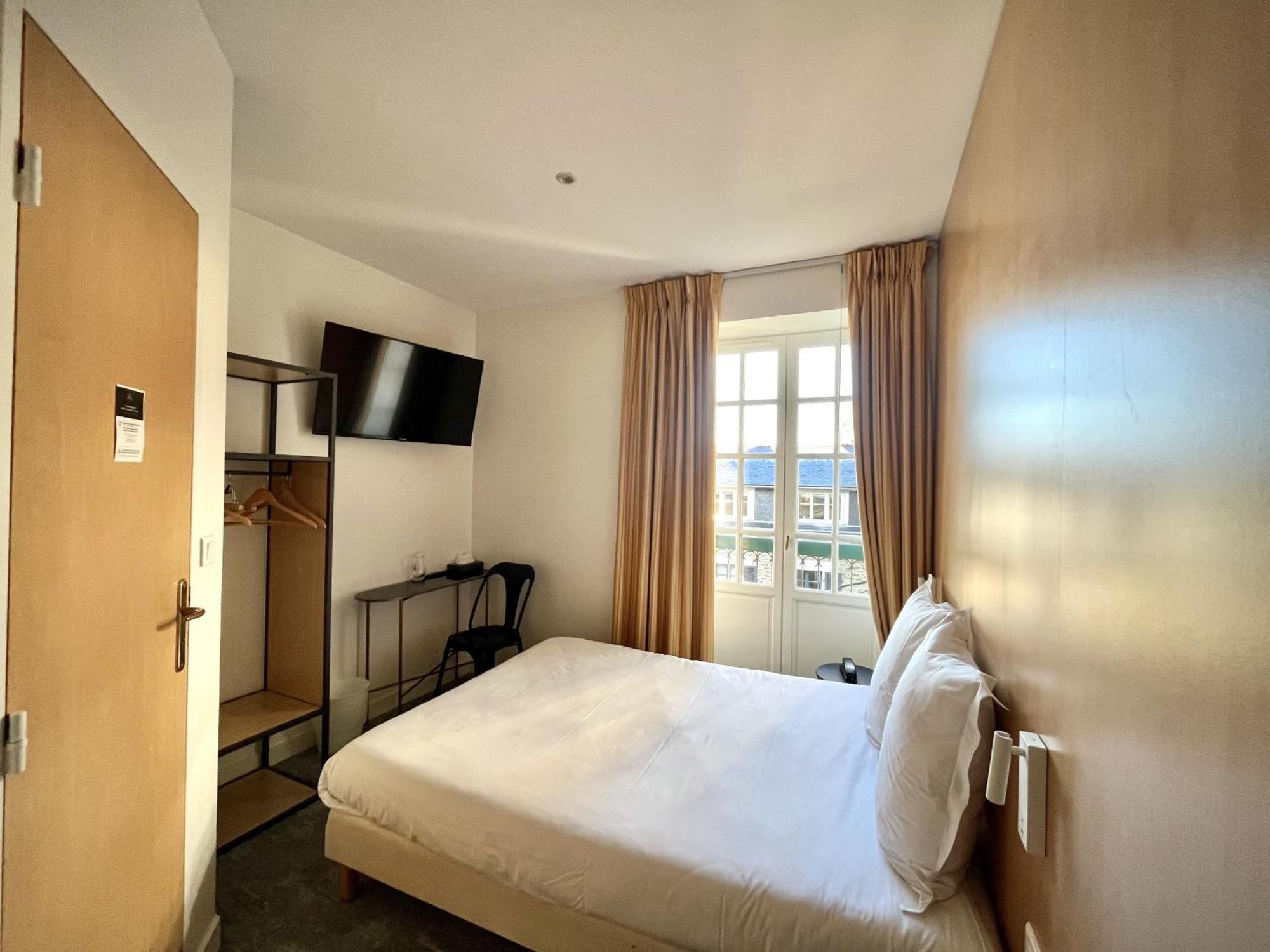 Hotel Balmoral Динард Екстериор снимка