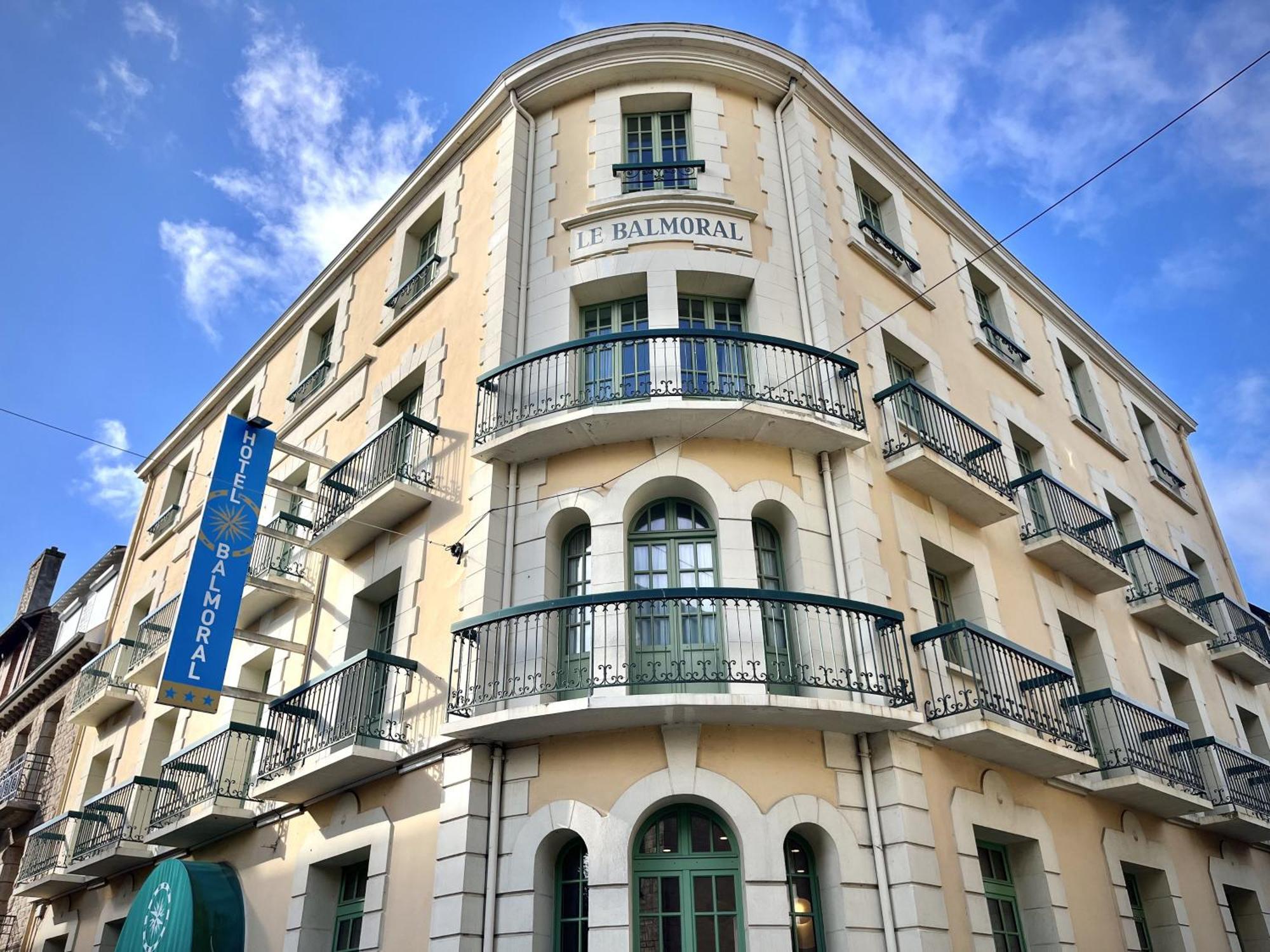 Hotel Balmoral Динард Екстериор снимка