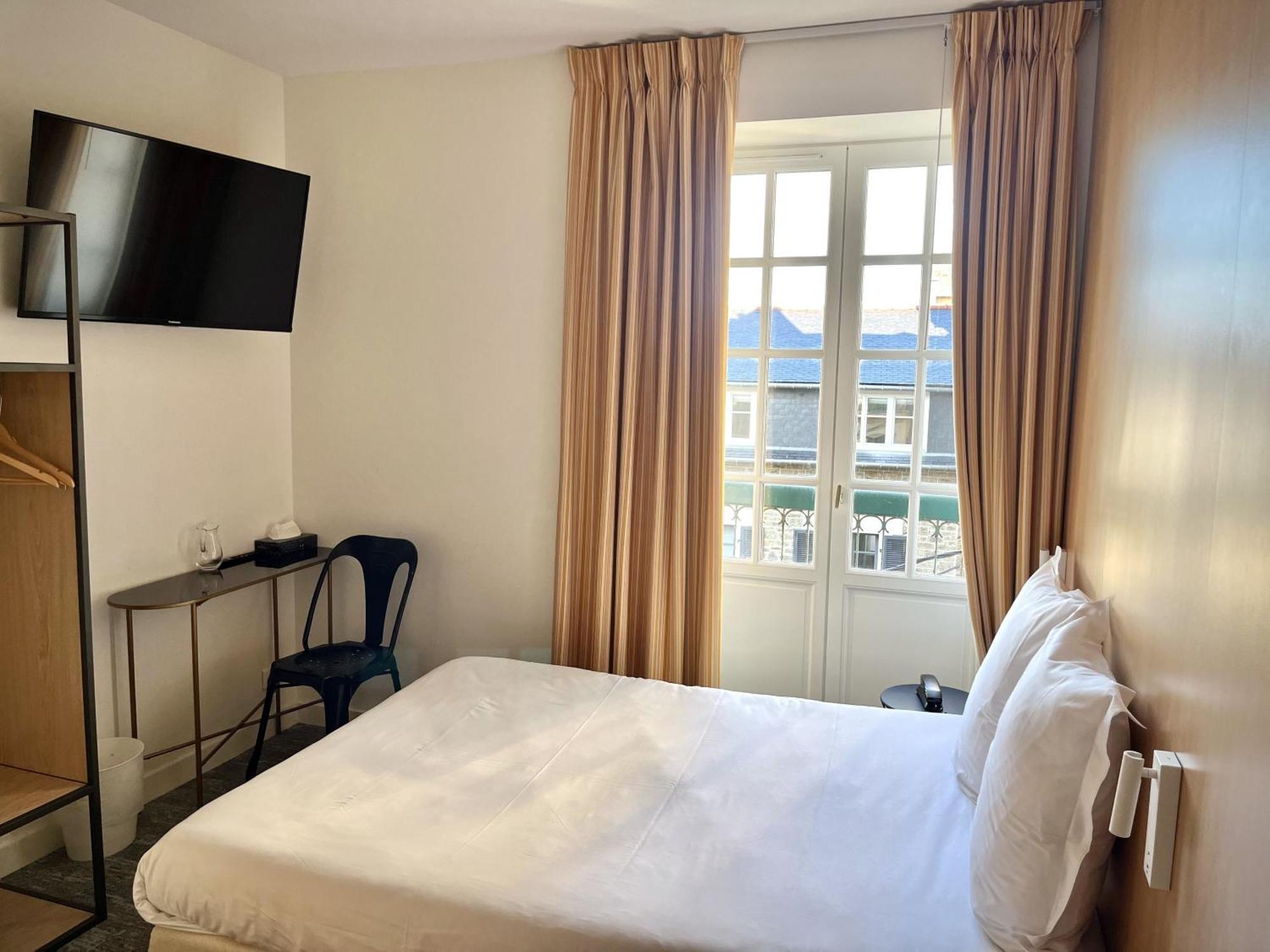 Hotel Balmoral Динард Екстериор снимка