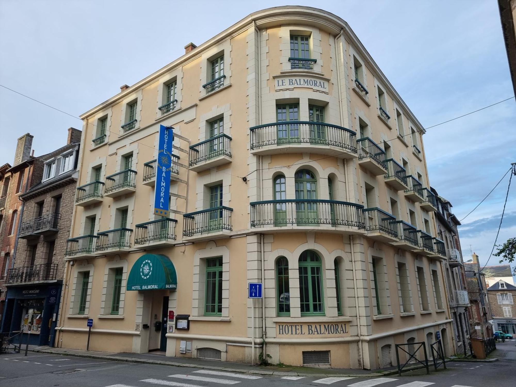 Hotel Balmoral Динард Екстериор снимка