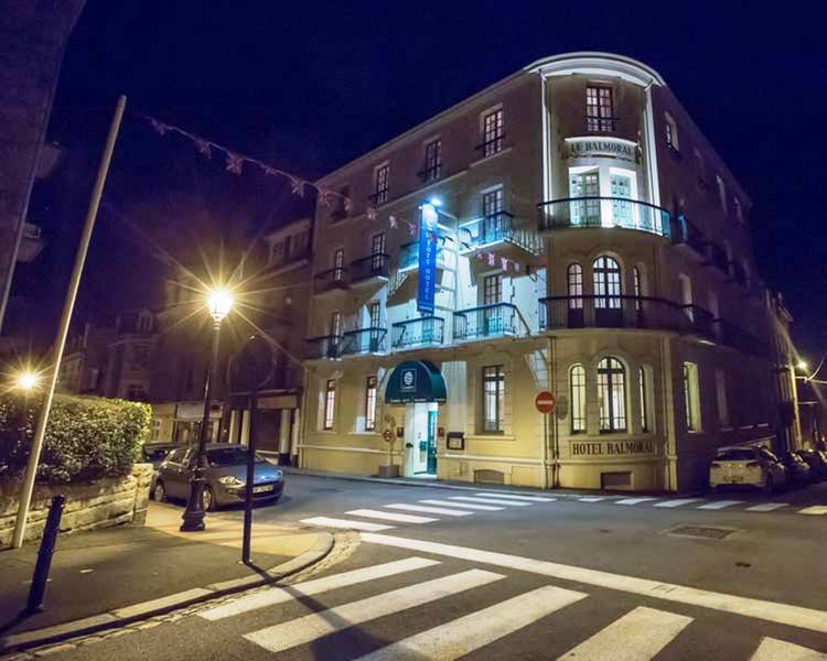 Hotel Balmoral Динард Екстериор снимка