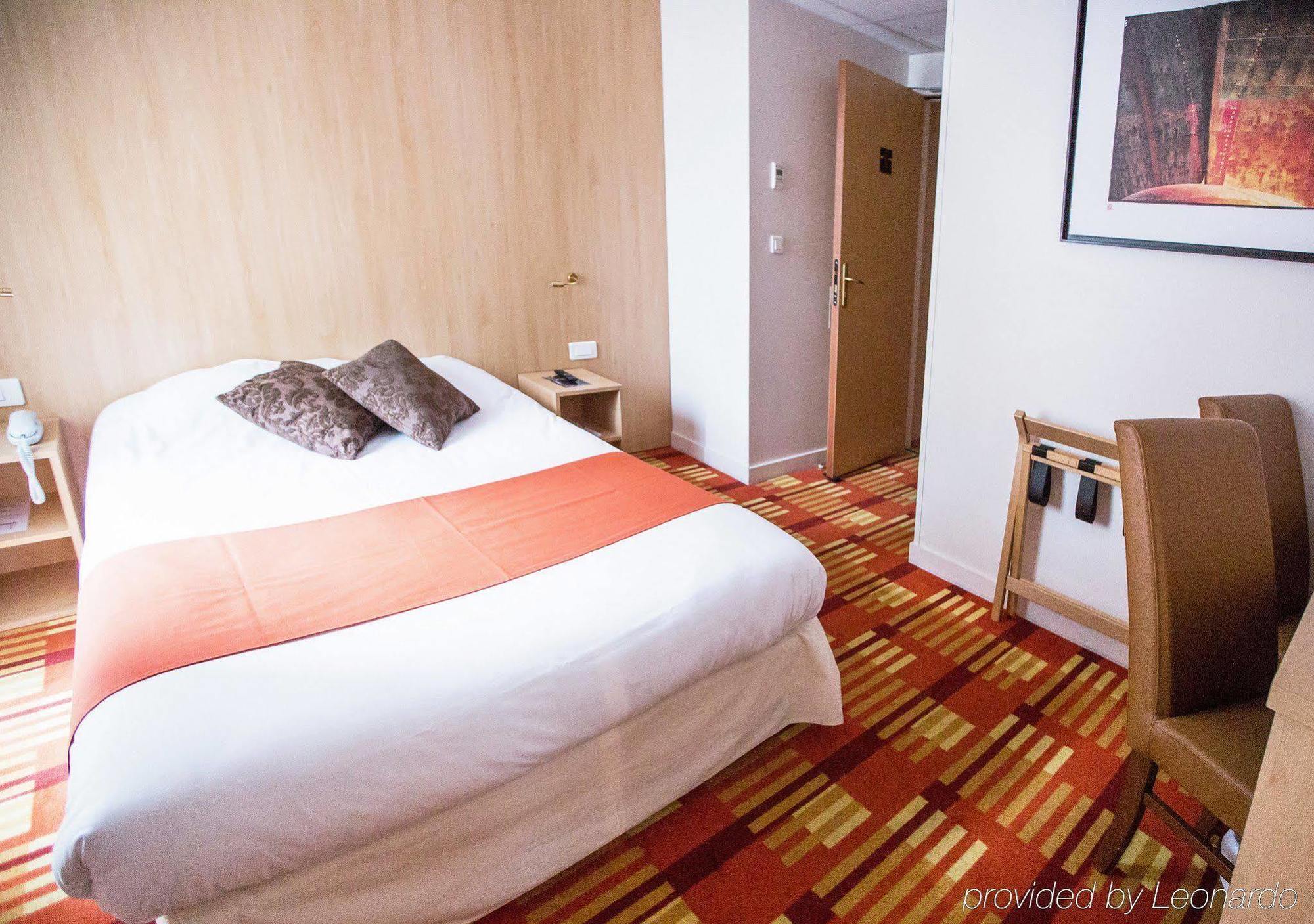 Hotel Balmoral Динард Екстериор снимка