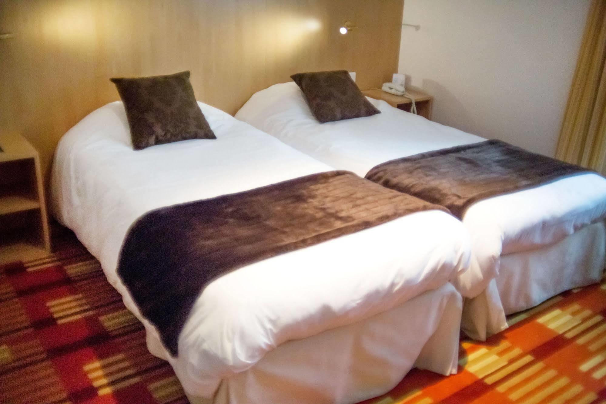 Hotel Balmoral Динард Екстериор снимка